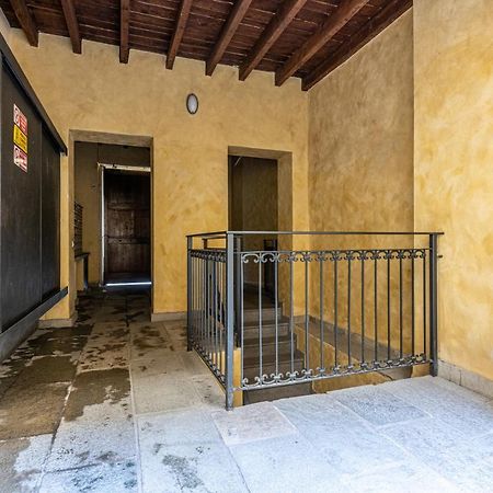 Xenia Apartments - Accogliente Pied-A-Terre Sui Navigli Milano Dış mekan fotoğraf