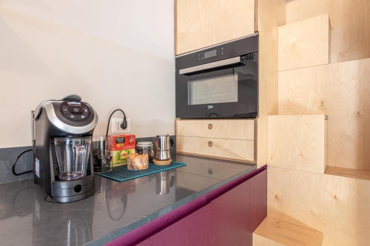 Xenia Apartments - Accogliente Pied-A-Terre Sui Navigli Milano Dış mekan fotoğraf