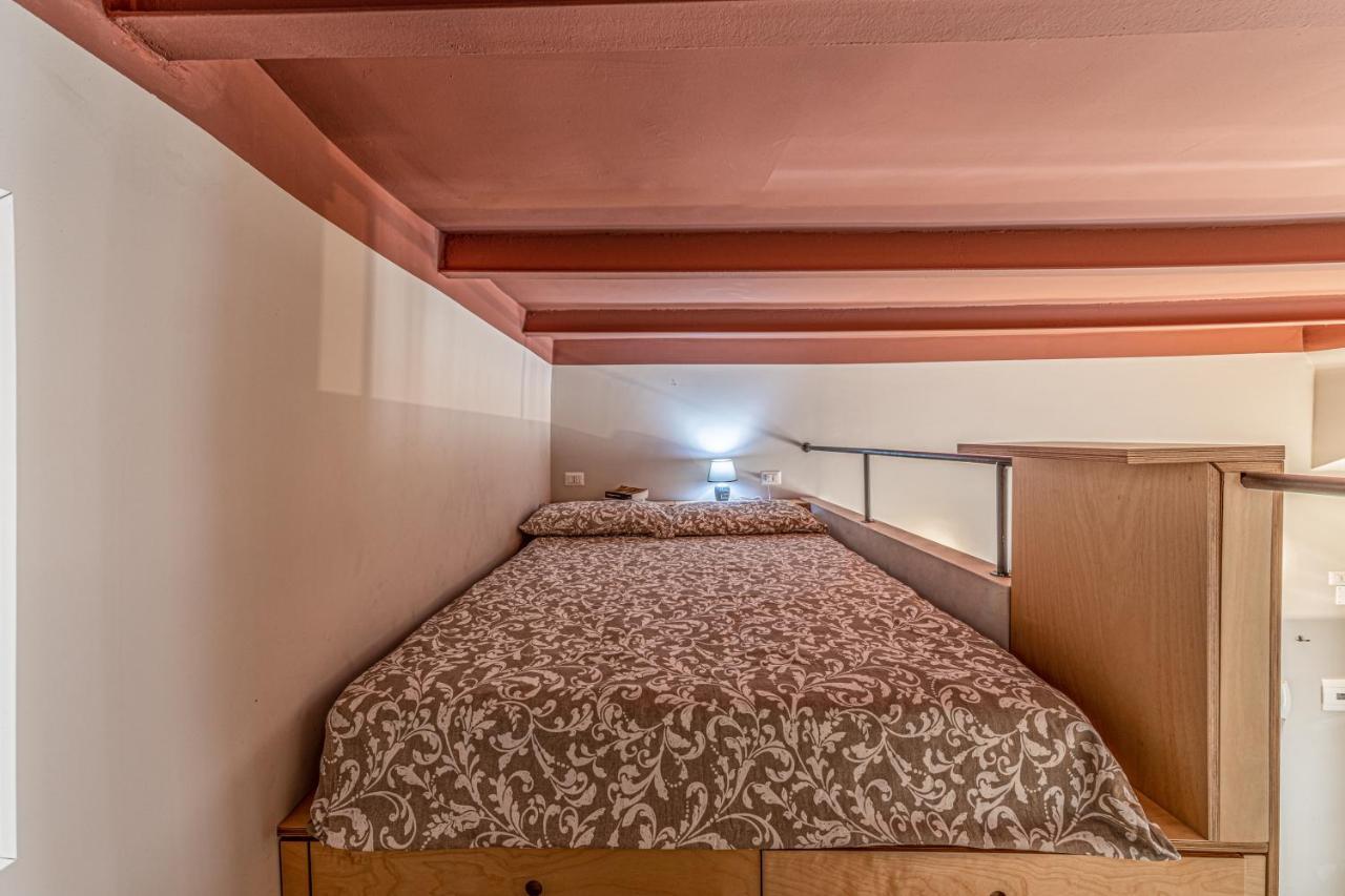 Xenia Apartments - Accogliente Pied-A-Terre Sui Navigli Milano Dış mekan fotoğraf