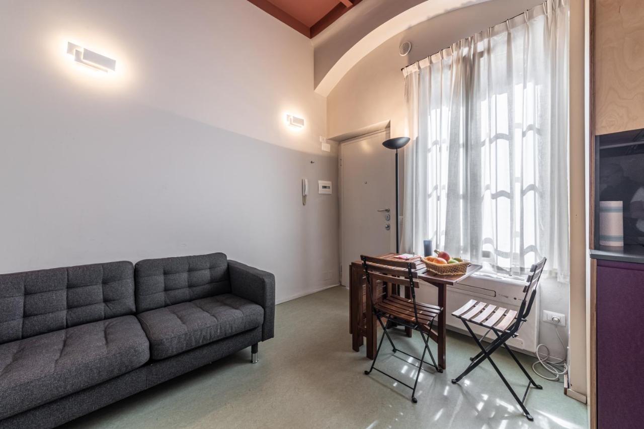 Xenia Apartments - Accogliente Pied-A-Terre Sui Navigli Milano Dış mekan fotoğraf